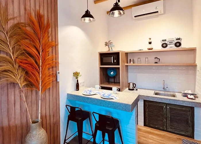 Negrita House *